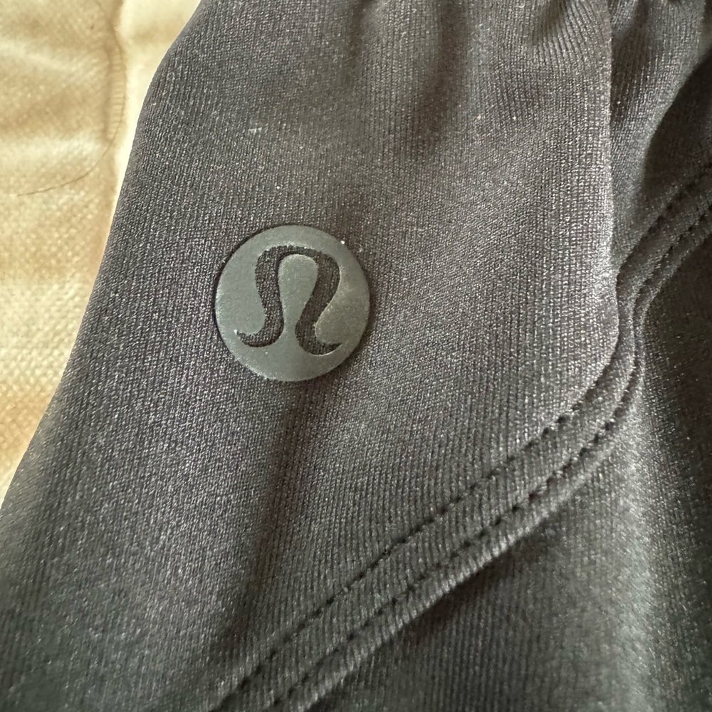 Lululemon black slacks/joggers